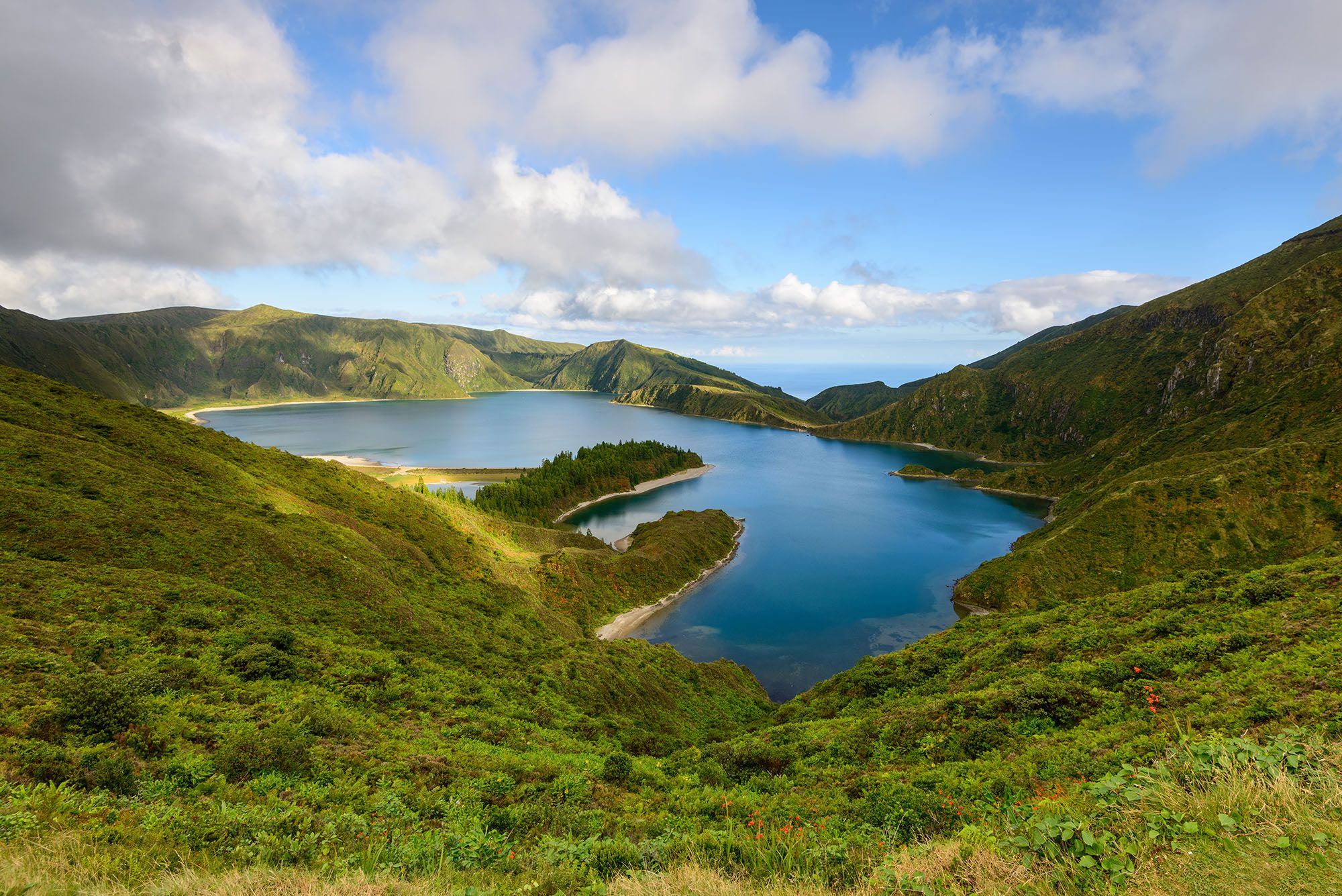 Lagoa do Fogo sur l'île de São Miguel aux Açores - Portugal