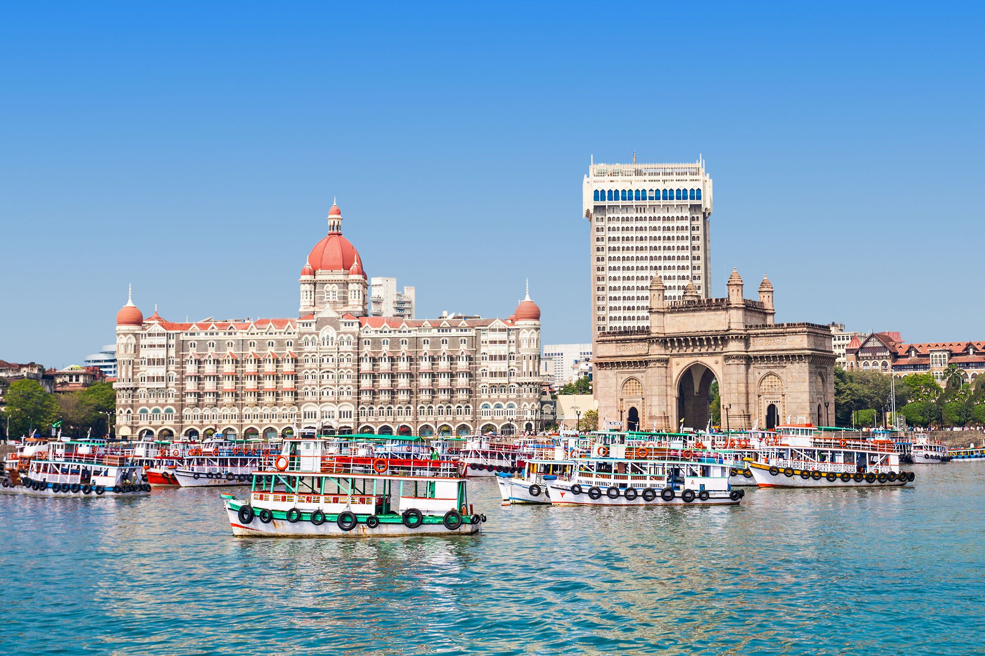 Le Taj Mahal Palace et La Porte de l'Inde sur le front de mer de Bombay - Mumbai (Inde)
