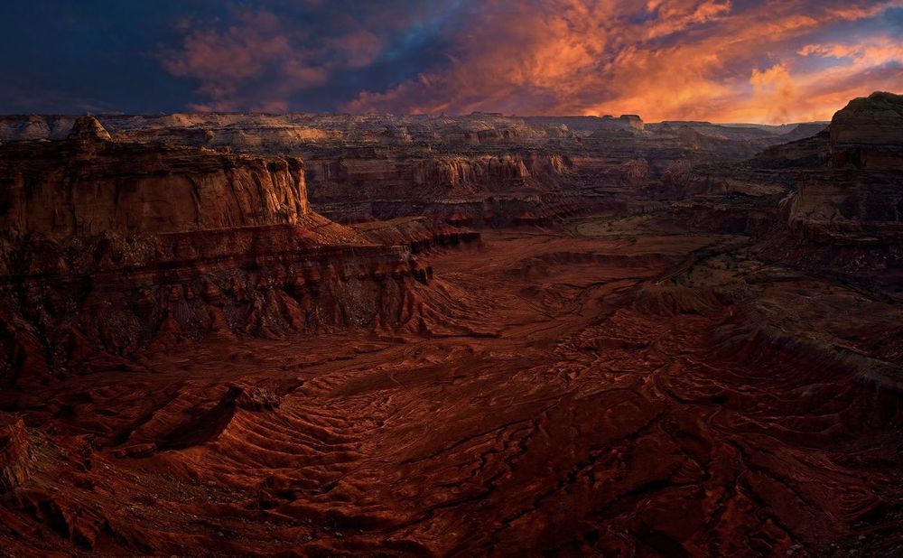 Entrance to Another World - USA Utah