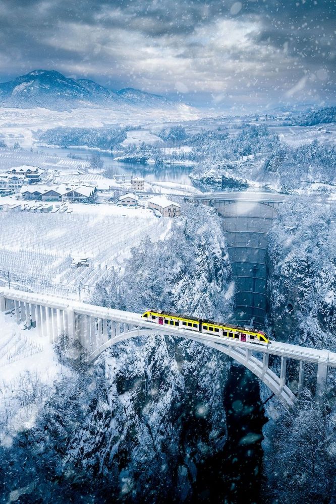 Passaggio Sospeso - Italie Trentino Alto Adige Train Vaccanonesa