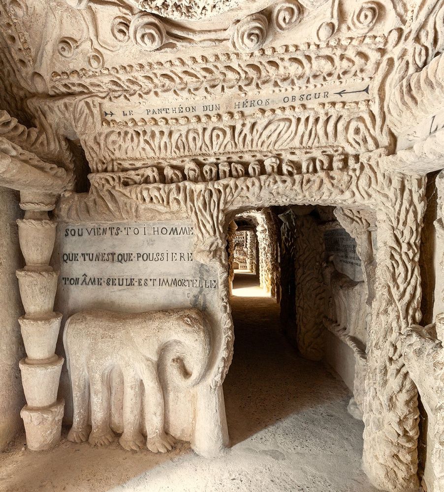 Palais idéal du Facteur Cheval