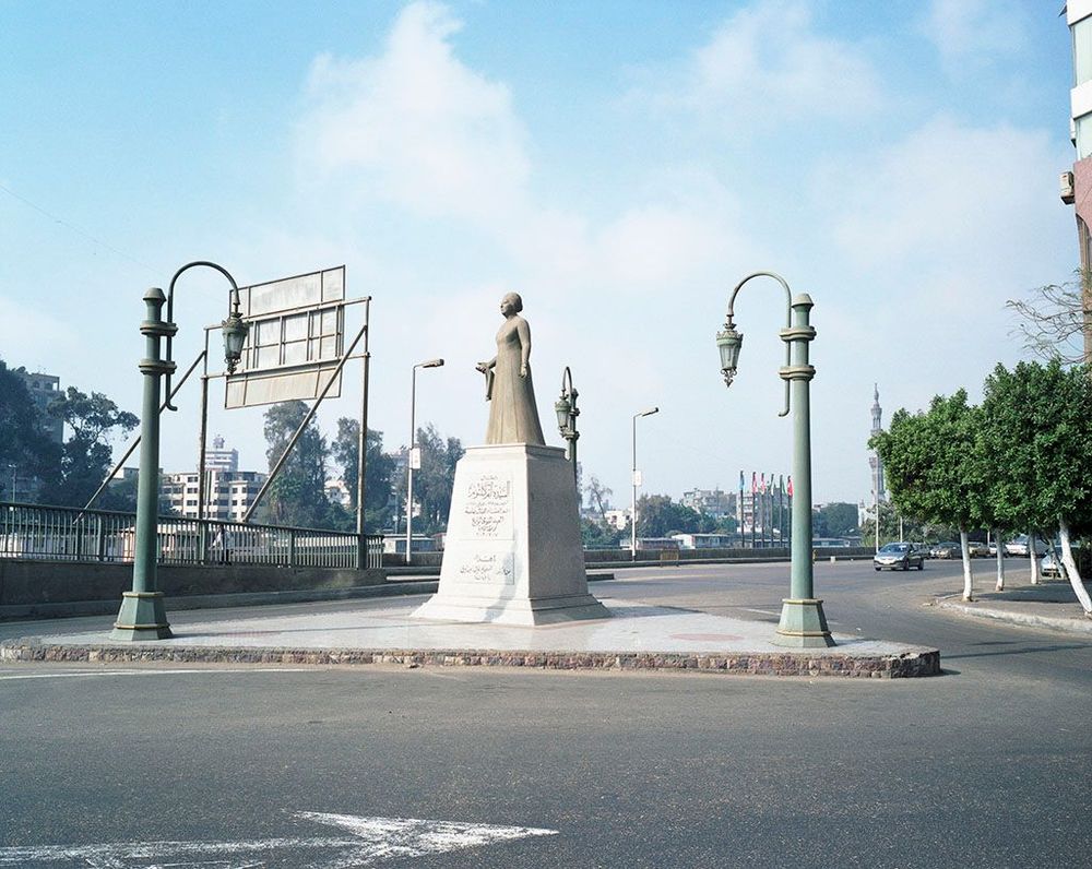 Oum Kalsoum Statue Caire