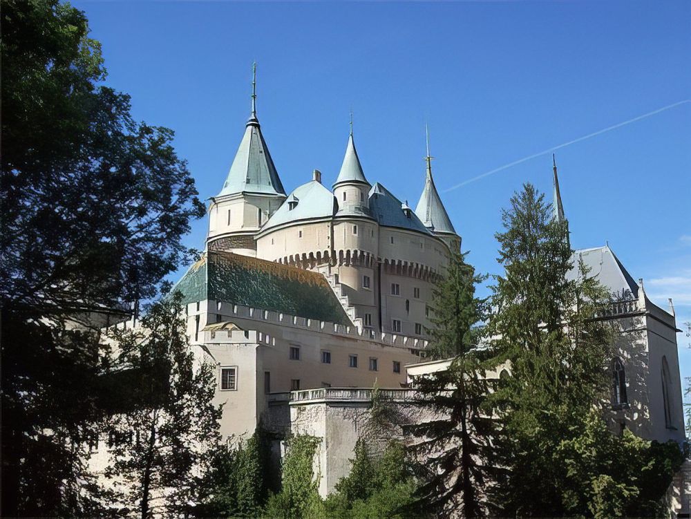 Visiter Bojnický zámok (château de Bojnice) : préparez votre séjour et ...