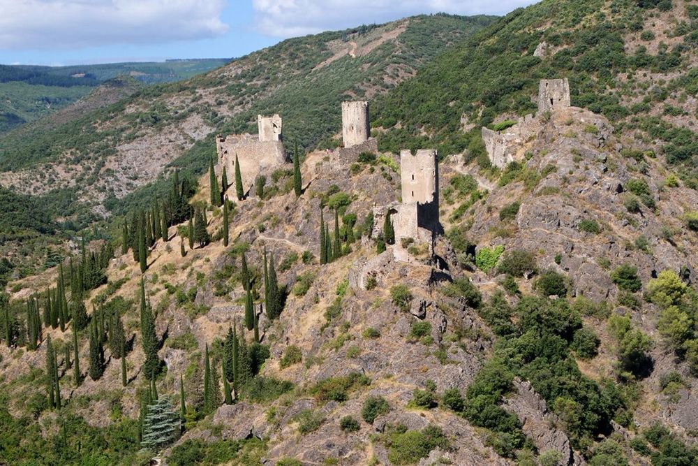 Châteaux Lastours