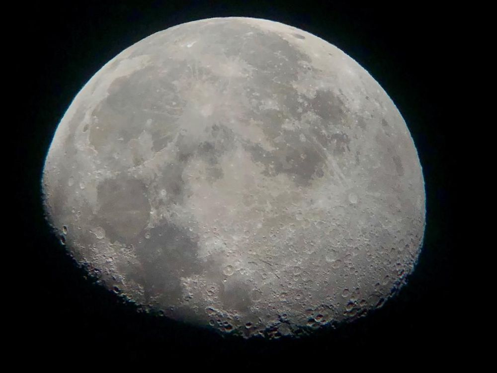 La lune depuis le Chili vue avec les télescopes SPACE