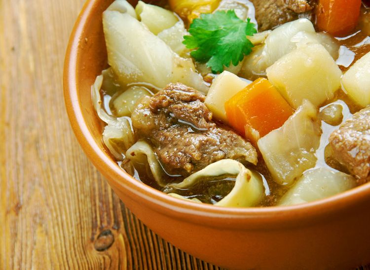 Pourquoi le Gers est une destination gourmande idéale cet hiver Garbure