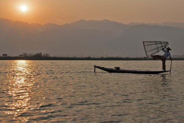 Lac Inle : la Birmanie entre eau et montagnes