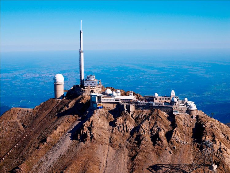 Le Pic du Midi de Bigorre, jour et nuit