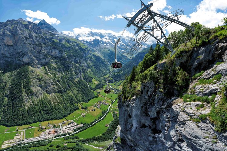 Schilthorn : le téléphérique le plus raide du monde
