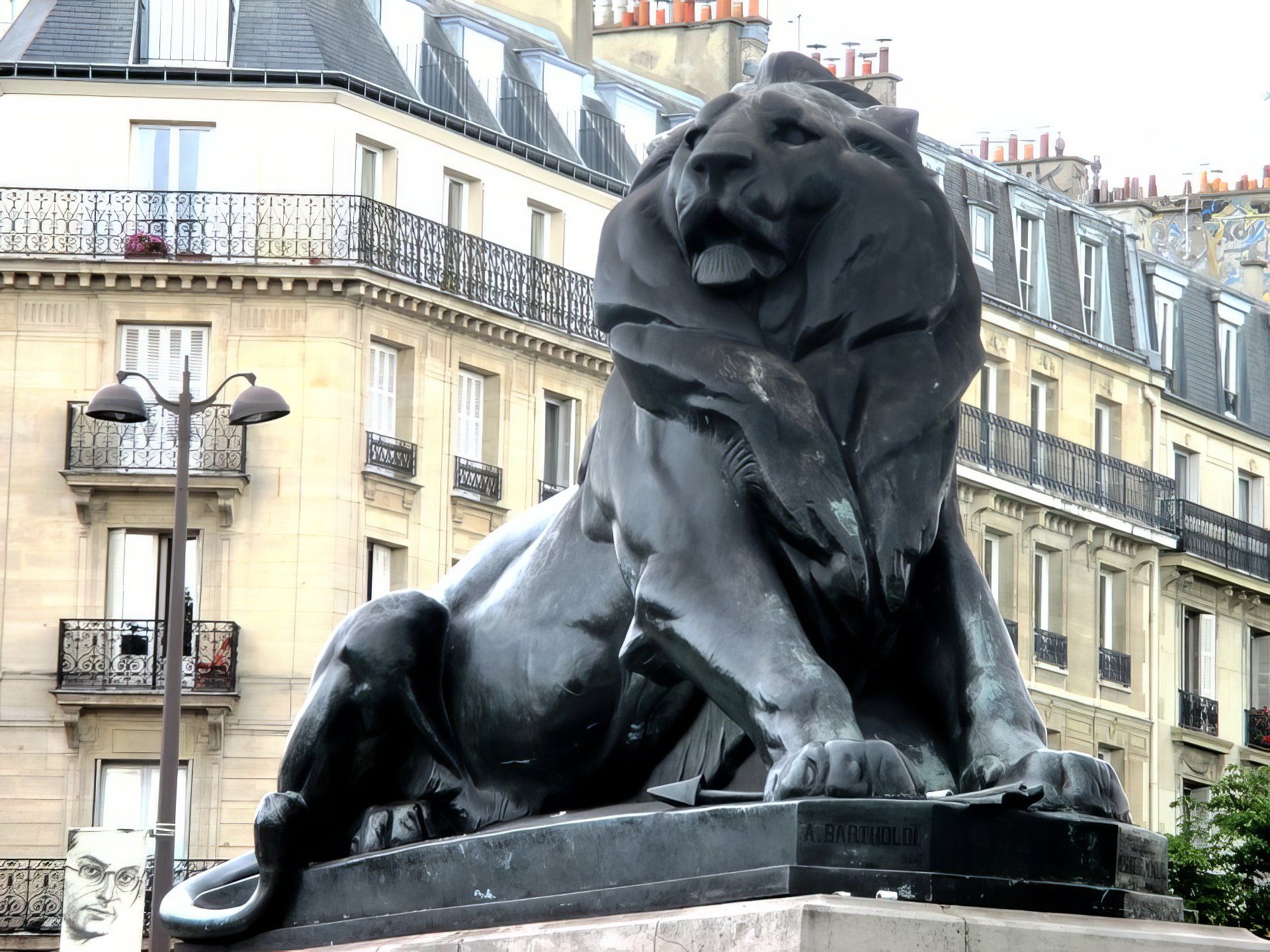 Visiter Place Denfert-Rochereau : préparez votre séjour et voyage Place Denfert-Rochereau | Routard.com