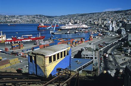 Valparaiso, prenez l’ascenseur !