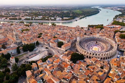 Arles Arles