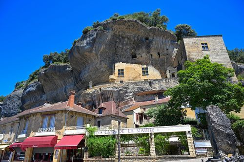 Les Eyzies-de-Tayac-Sireuil Les Eyzies-de-Tayac-Sireuil