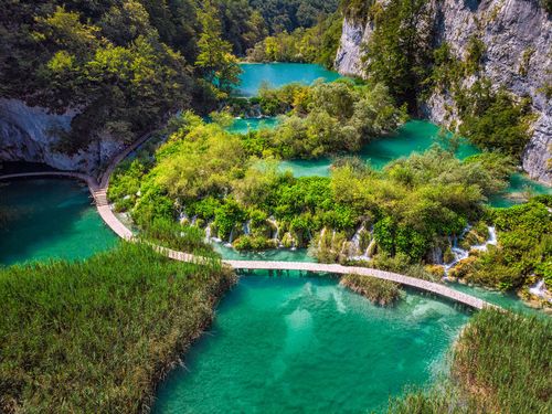 Lacs de Plitvice (Plitvička Jezera) Lacs de Plitvice (Plitvička Jezera)