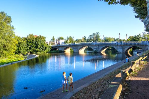 Pont sur la Sioule à Saint-Pourçain-sur-Sioule
