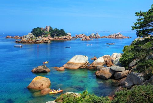 Perros-Guirec (Perroz-Gireg) Perros-Guirec (Perroz-Gireg)