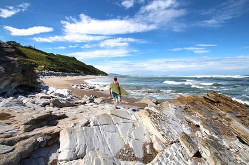 Surfeur à Guéthary