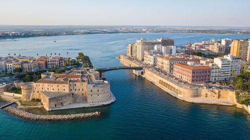 Taranto (Tarente) Taranto (Tarente)