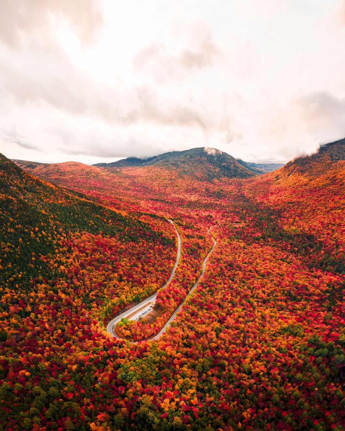 White Mountains, vibrant autumn colors of New Hampshire USA