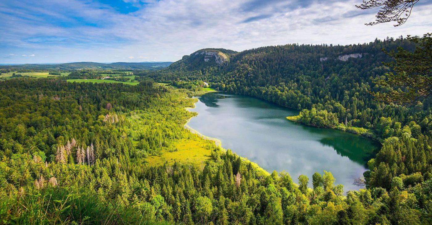 Lac de Bonlieu dans le Jura - Franche-Comté