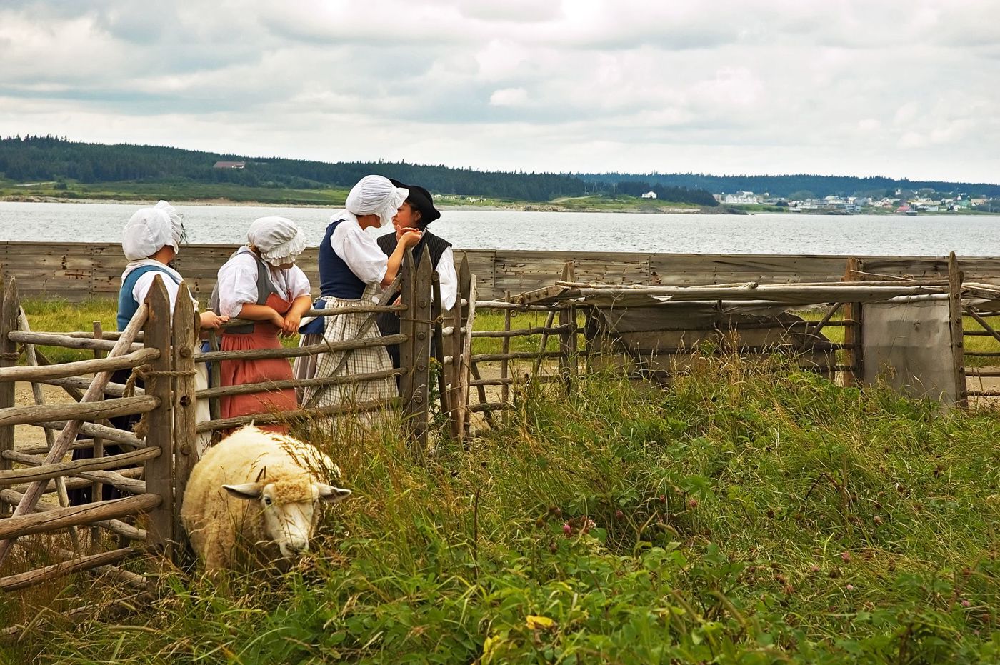 Acadie Louisbourg Costumes