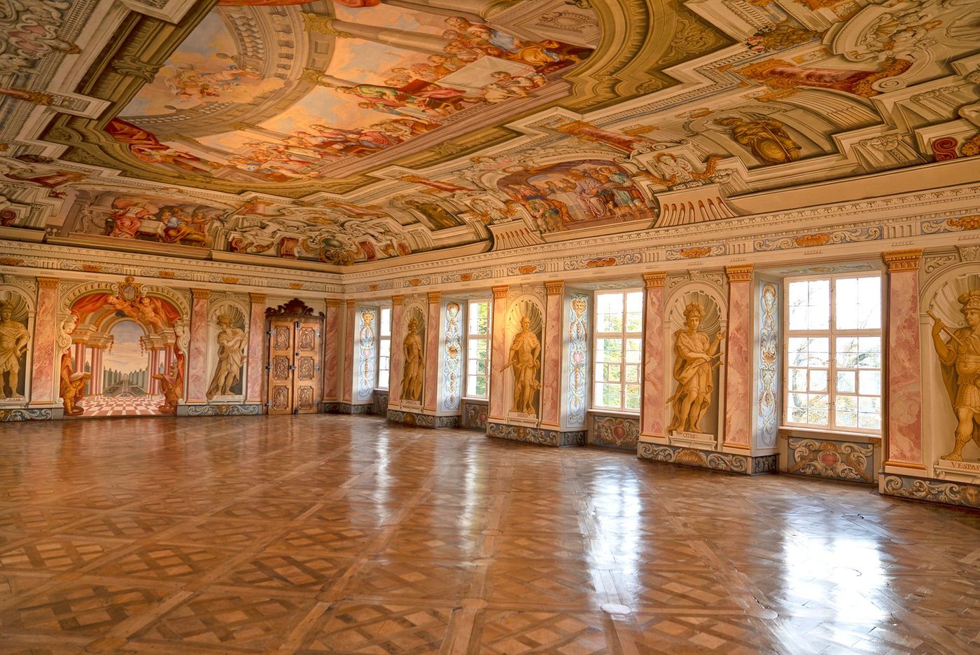 Ancien couvent des chanoines - salle impériale