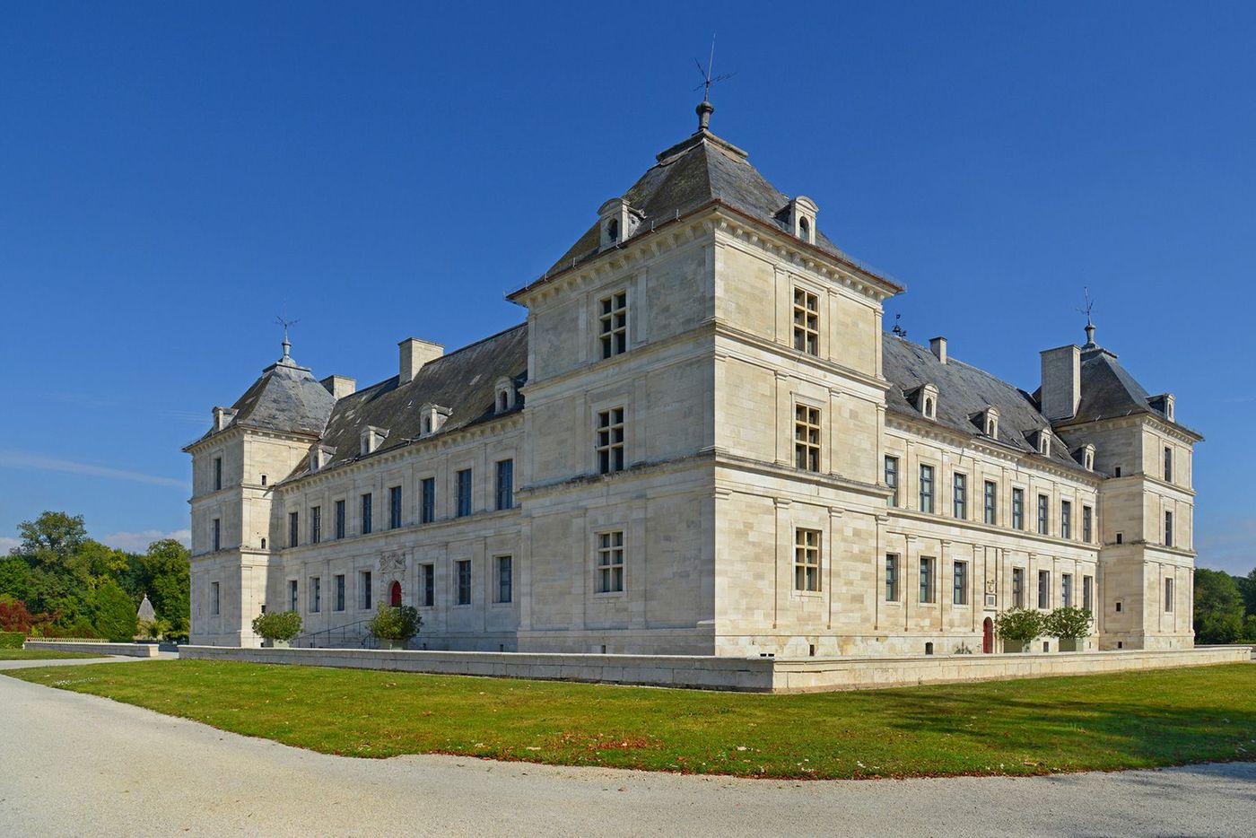 Bourgogne Ancy-le-Franc Château