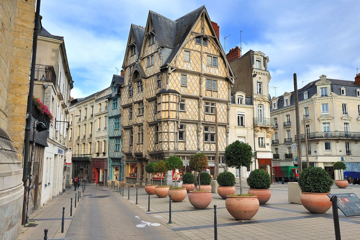 Angers Maison Adam