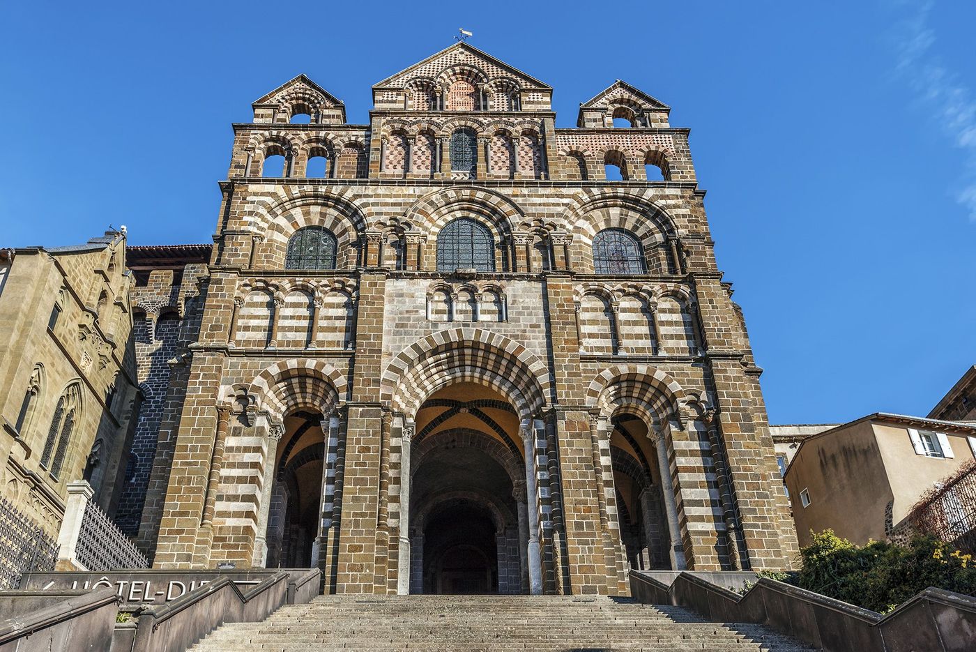Auvergne Le Puy-en-Velay Cathédrale