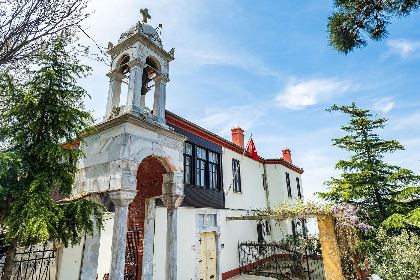 Büyükada - monastère Aya Gorgi