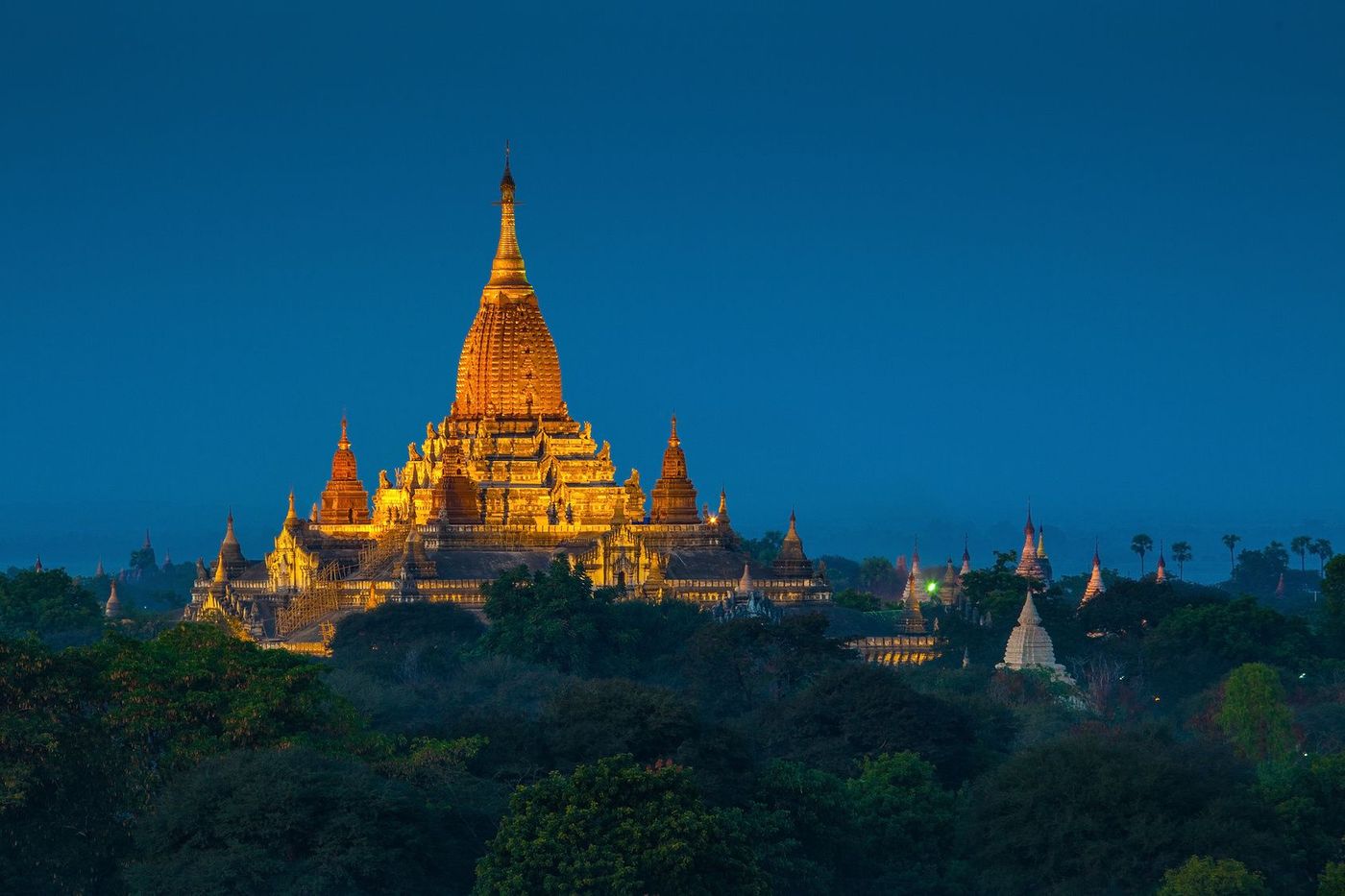 Birmanie Bagan Temple Ananda