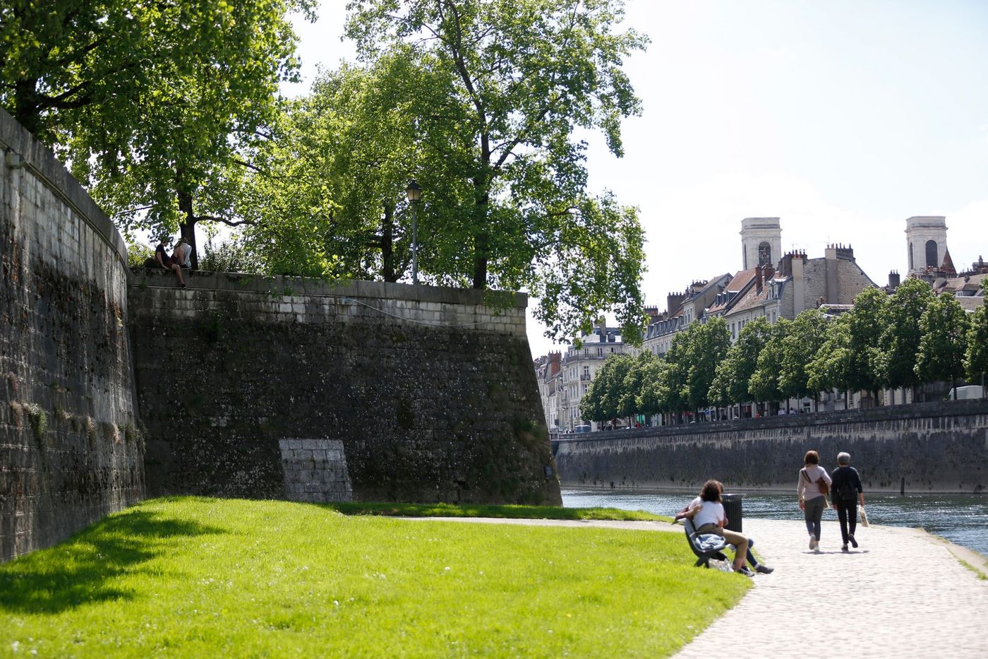 Besançon, la douceur de vivre en été
