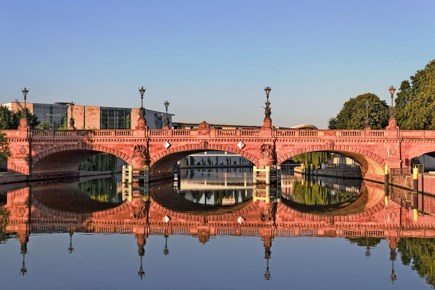 Berlin Moltkebrucke