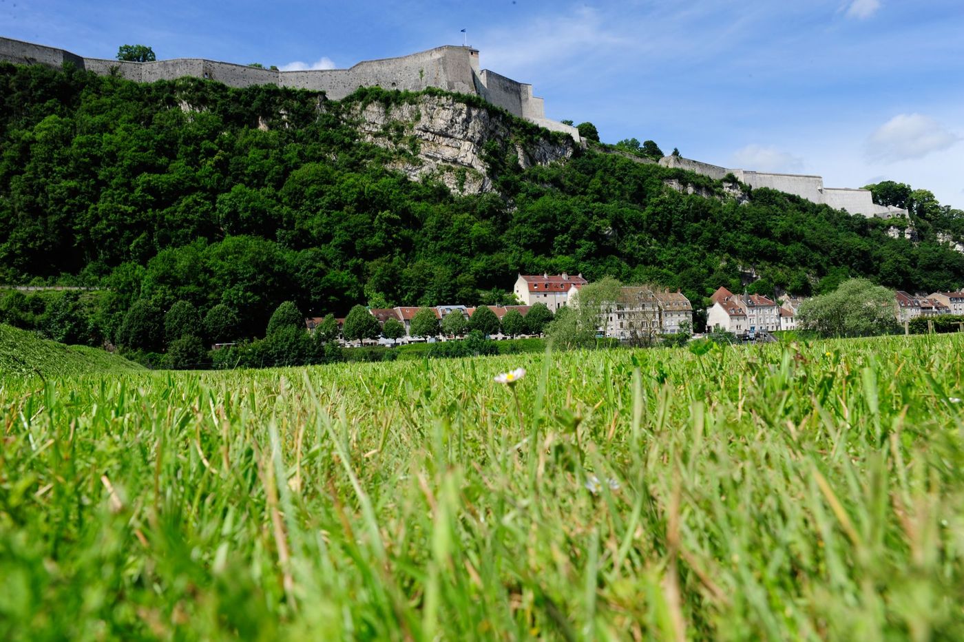 Besançon, la douceur de vivre en été
