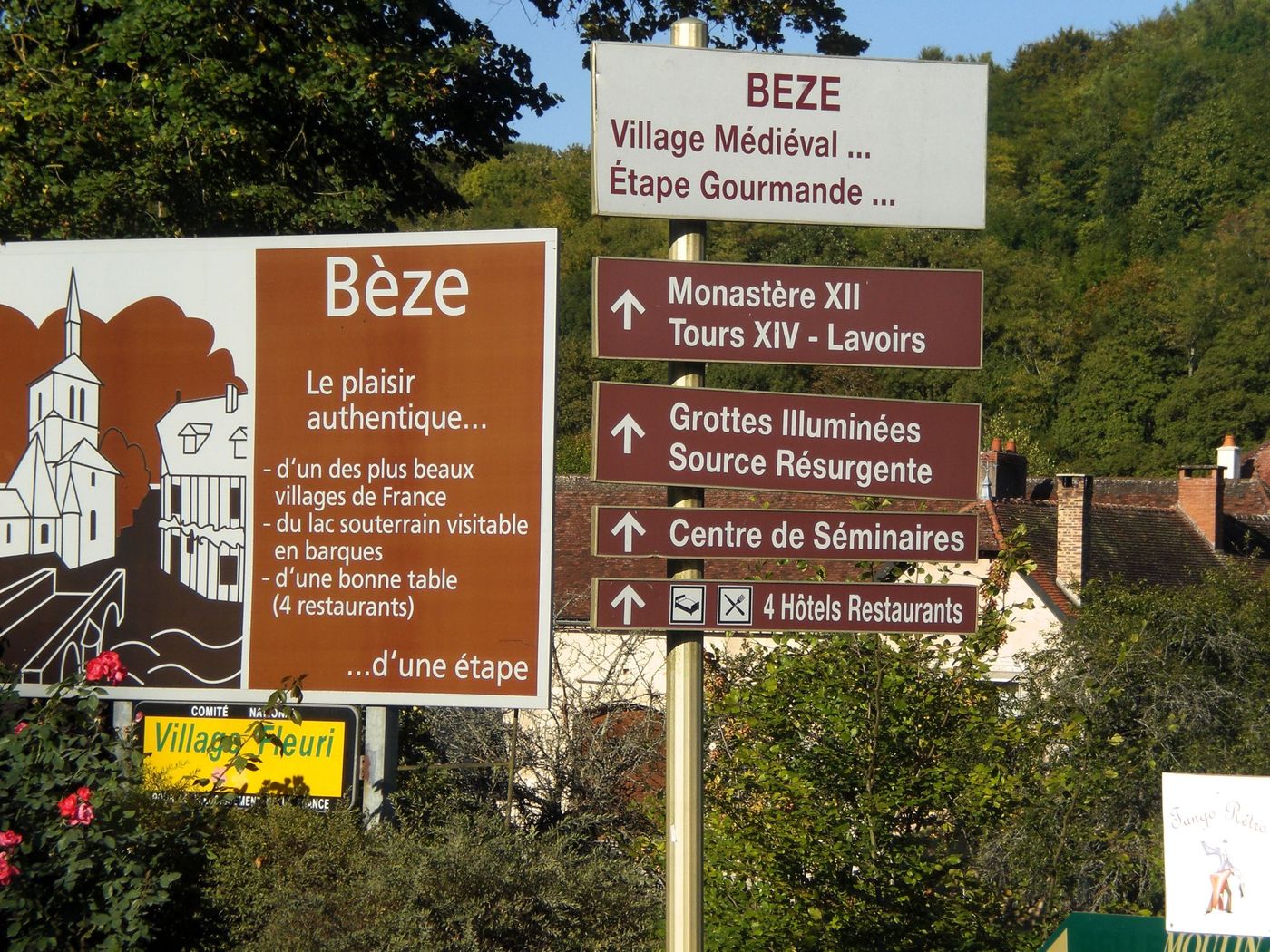 Bèze Commune Burlesque