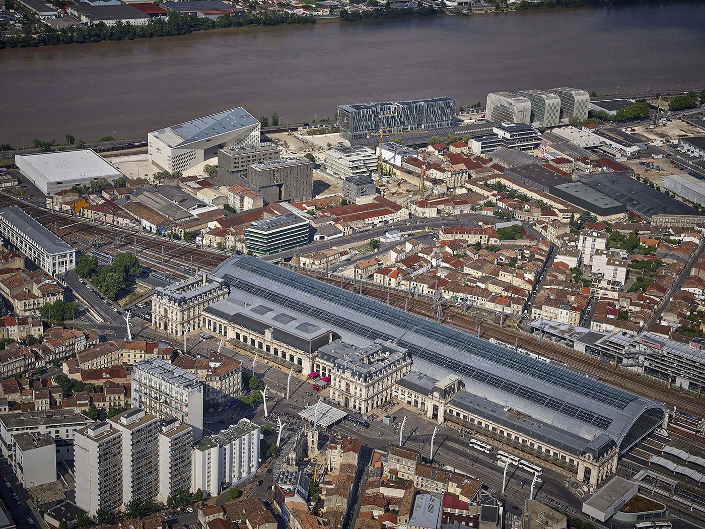 Bordeaux Quartier Euratlantique Gare Saint-Jean et MECA