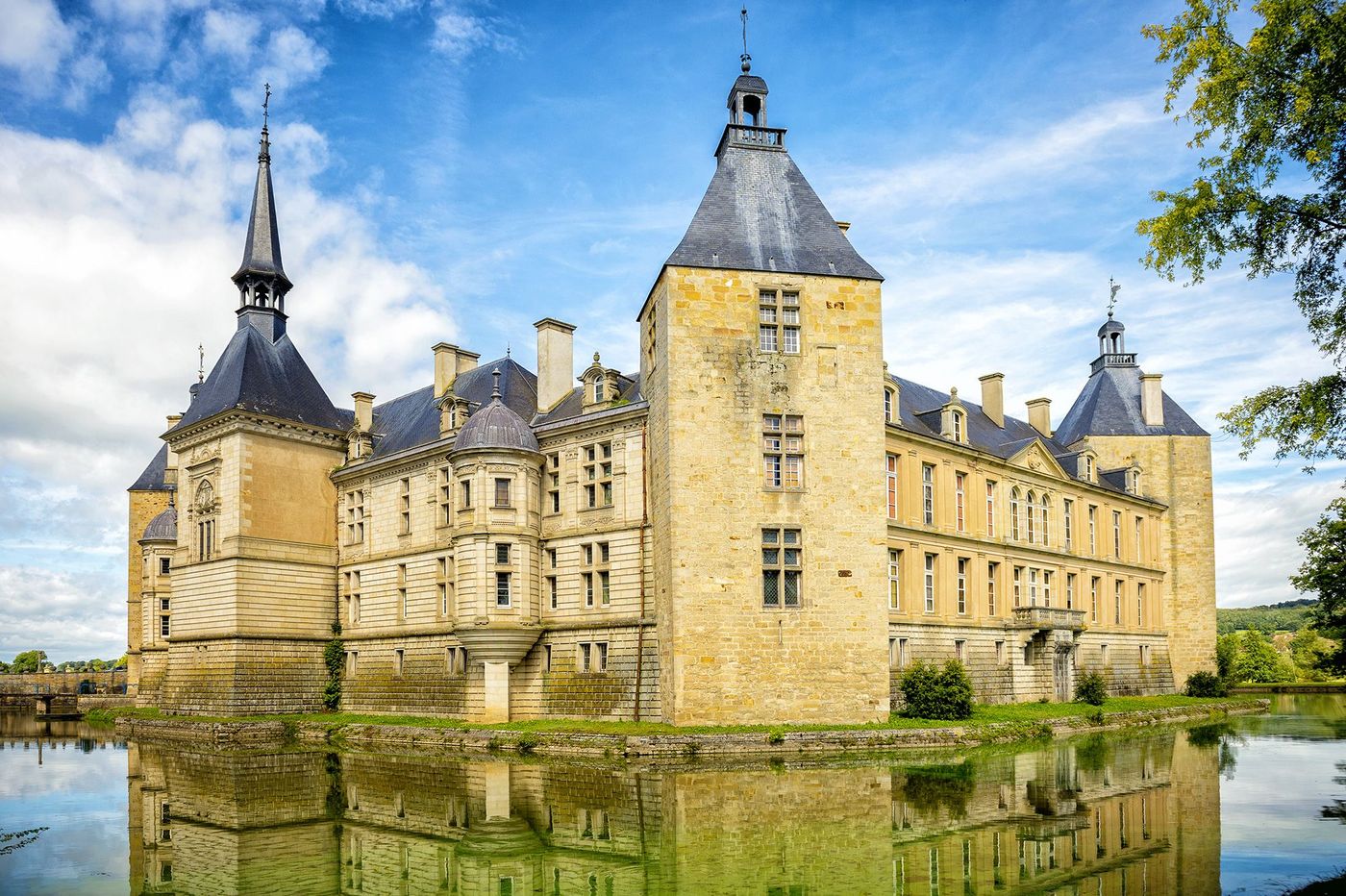 Bourgogne Château de Sully