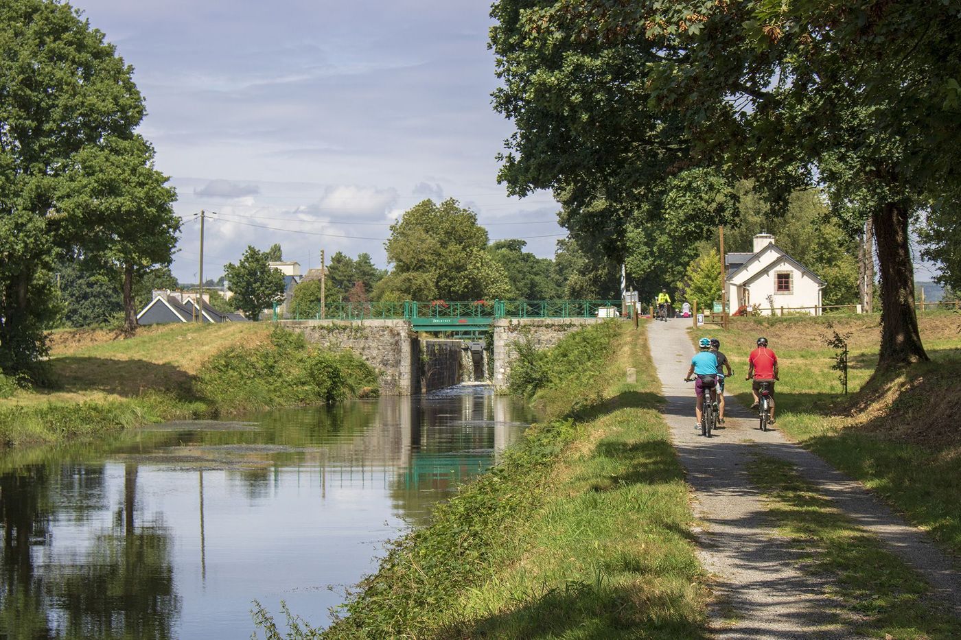 Bretagne canal de Nantes à Brest Ecluse 116 entre Poulhibet et Guerlédan