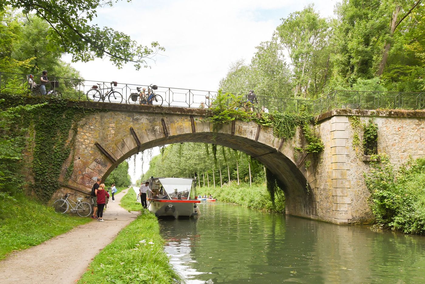 Canal de l'Ourcq Croisière Canauxrama
