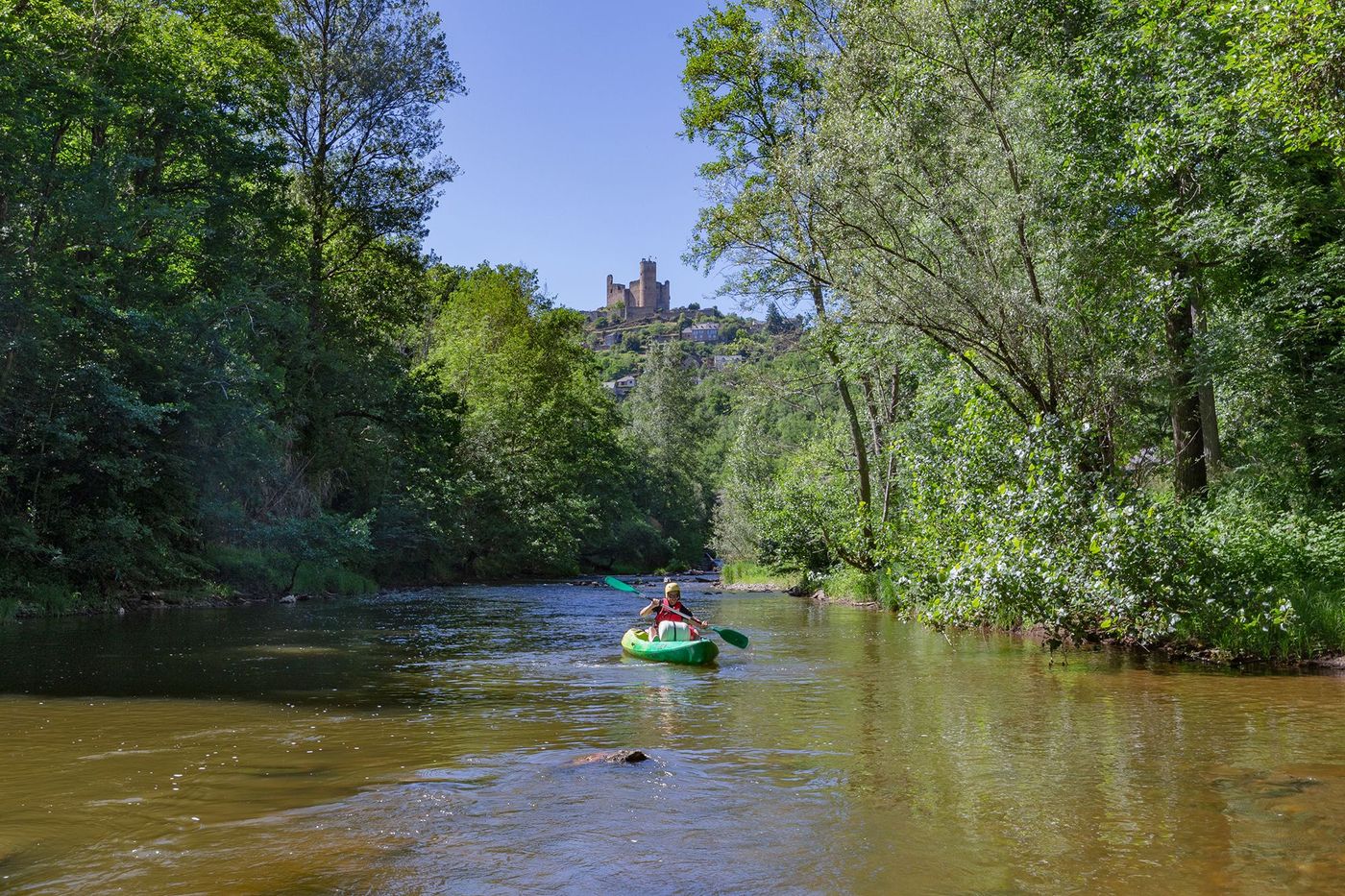 Canoë sur l'Aveyron et forteresse de Najac