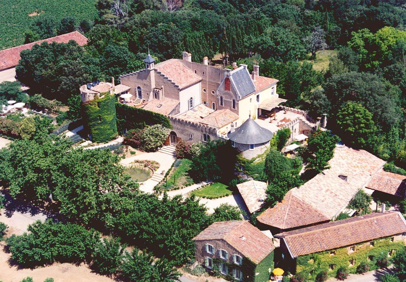 Châteaux Pinadiers Folies