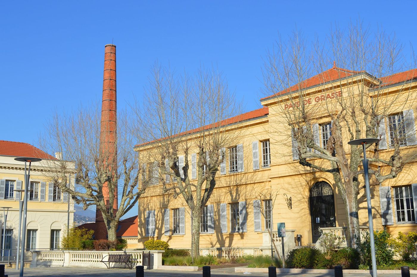 Cheminée de parfumerie - Grasse