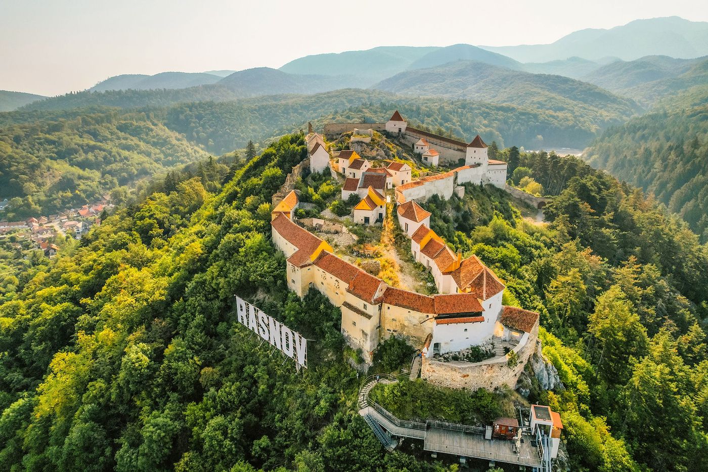 Citadelle de Râșnov non loin de Brașov