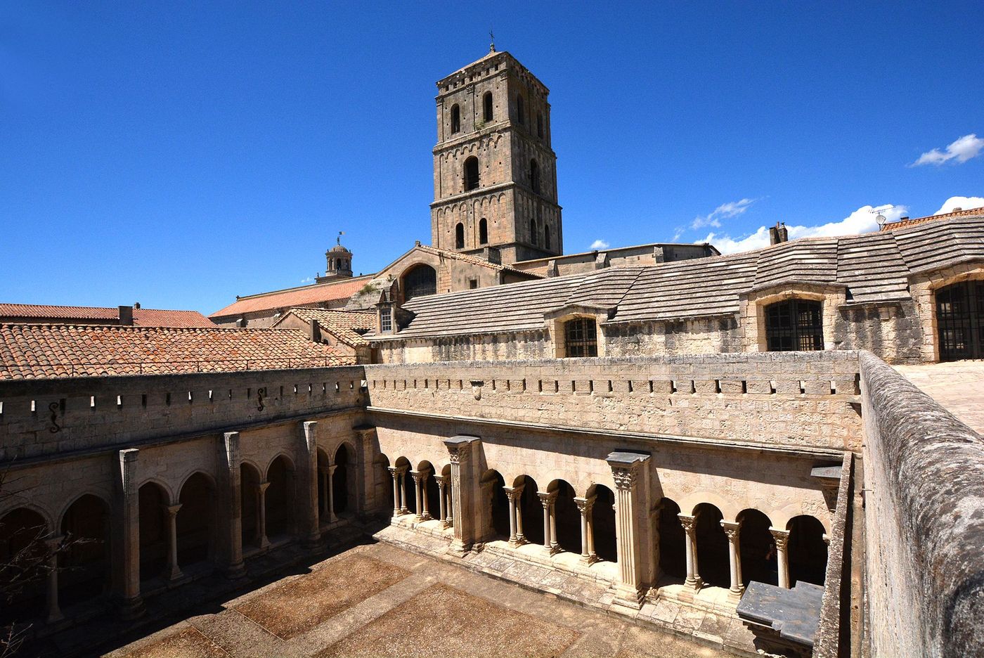 Cloître Saint-Trophime