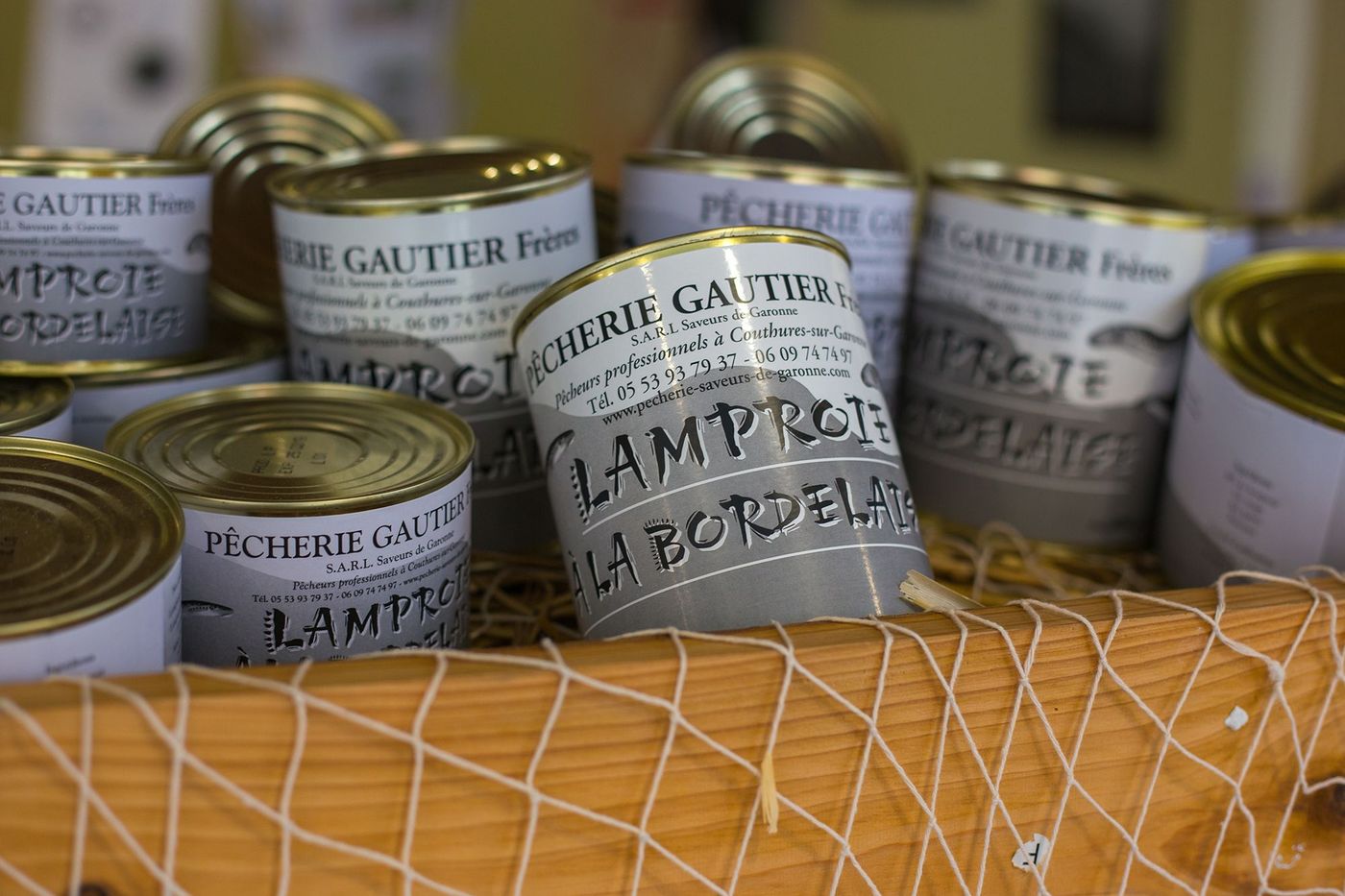Conserves de lamproie à la bordelaise