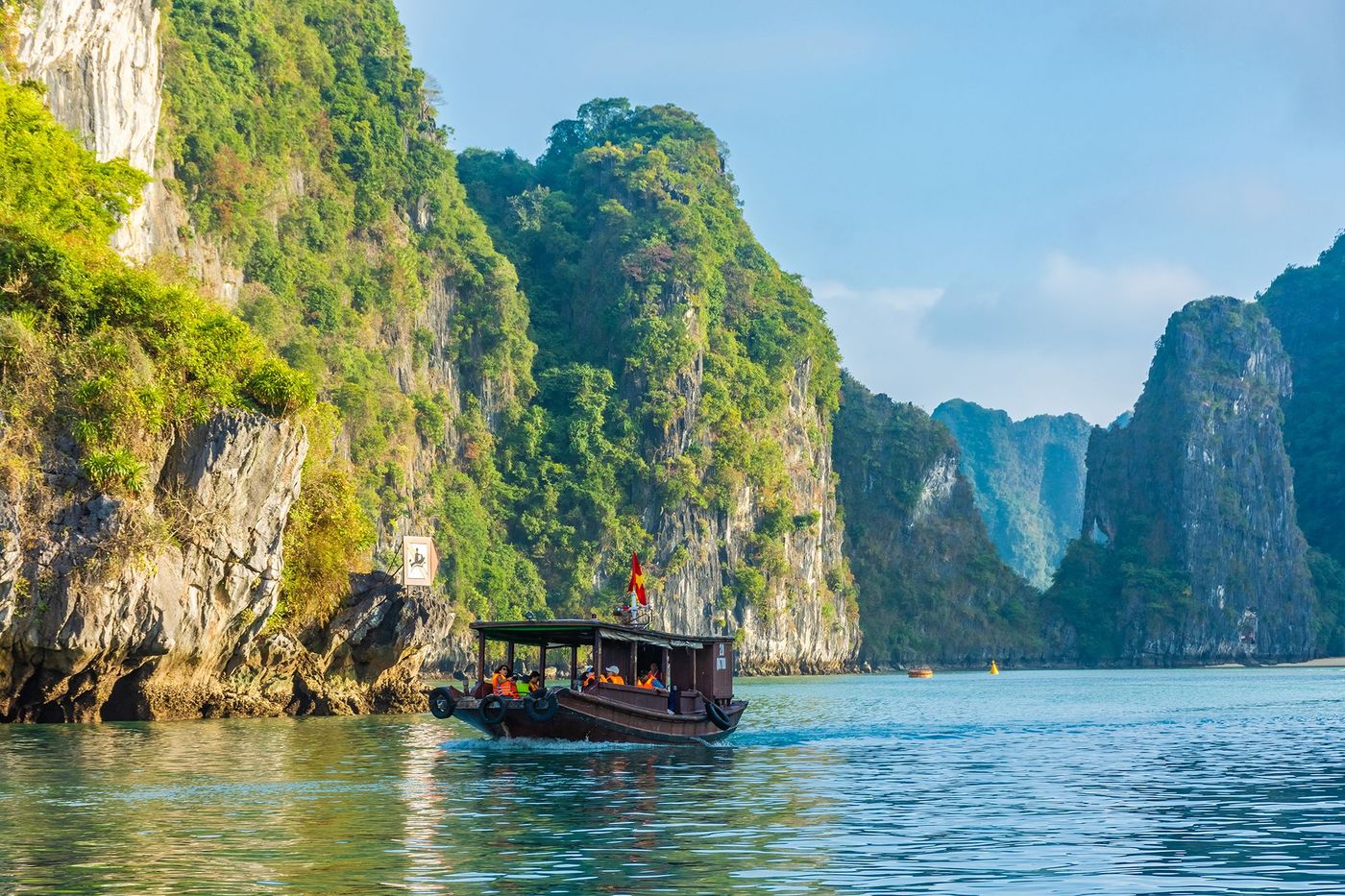 Courte balade en bateau - baie d’Ha Long