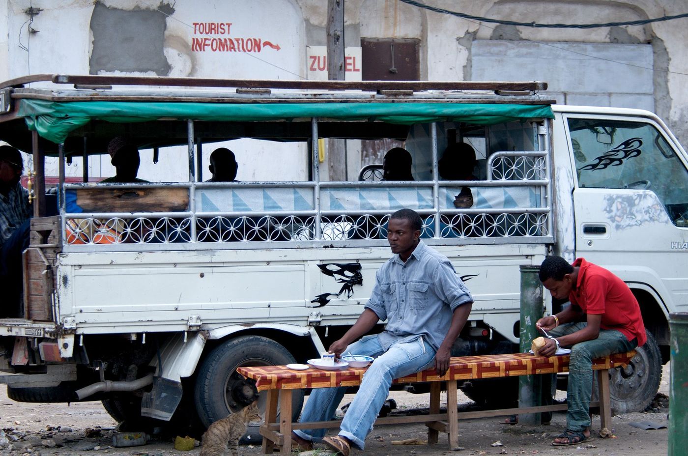 Dala Dala Zanzibar Transports