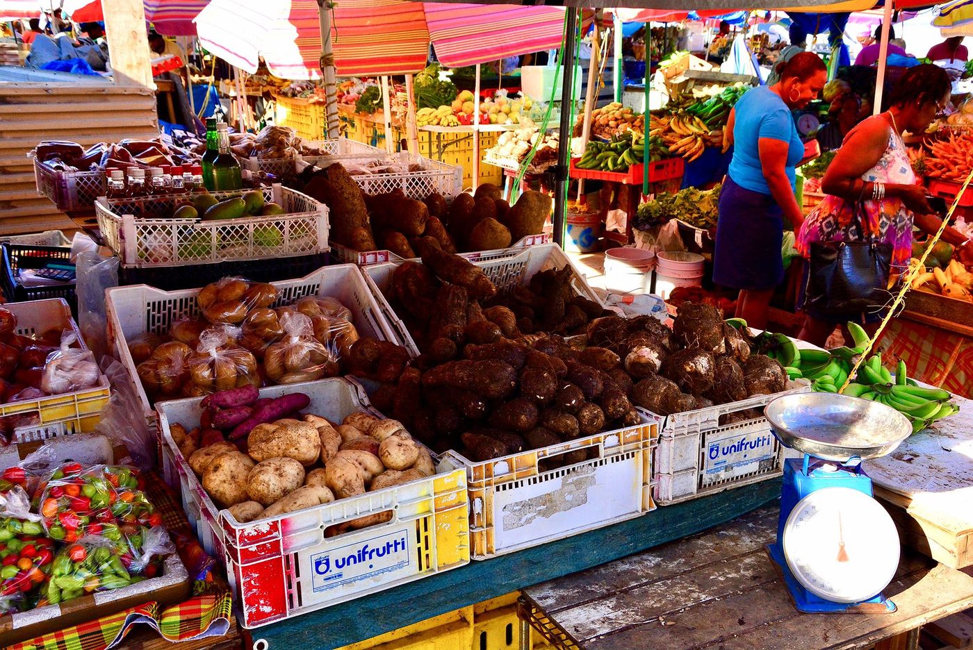 La Dominique Roseau Marché