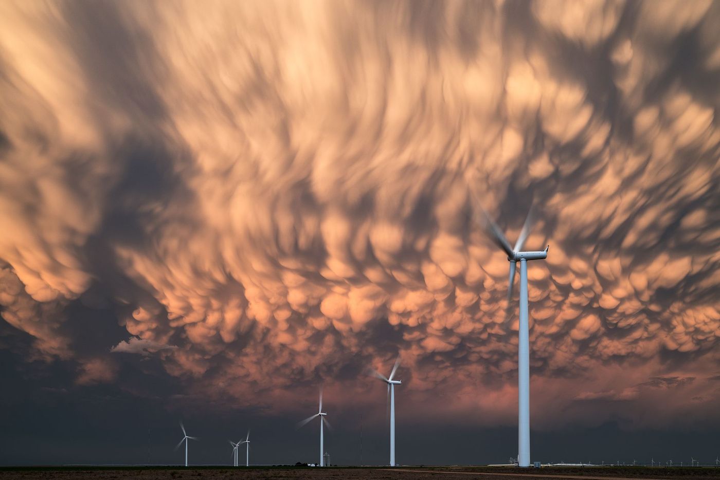 USA Kansas Eoliennes Nuages