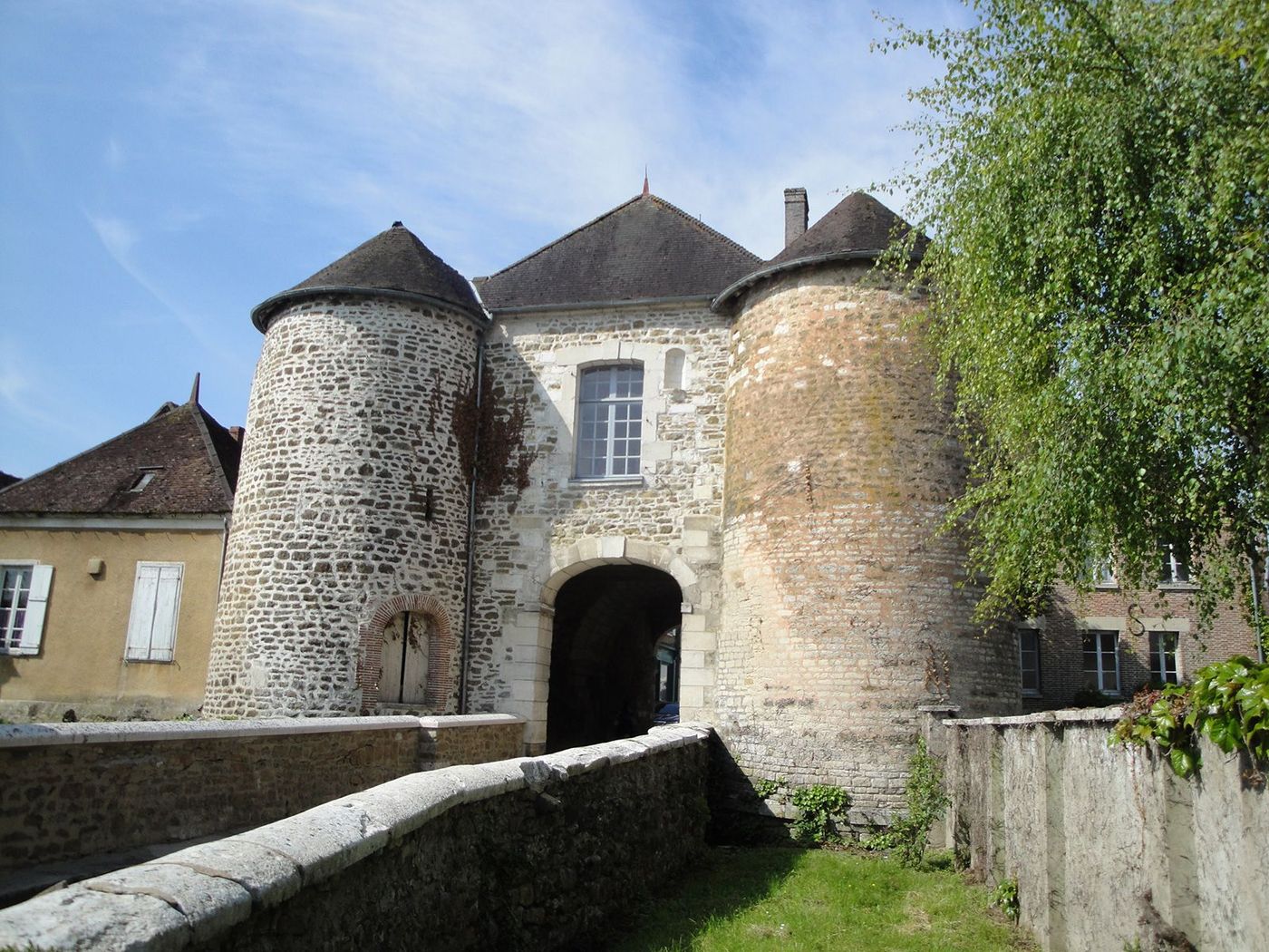 Ervy-le-Châtel Porte Saint-Nicolas